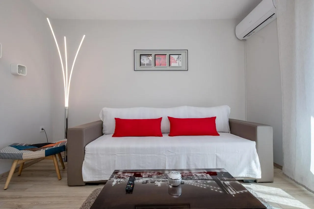 Apartments Luka Rab Town