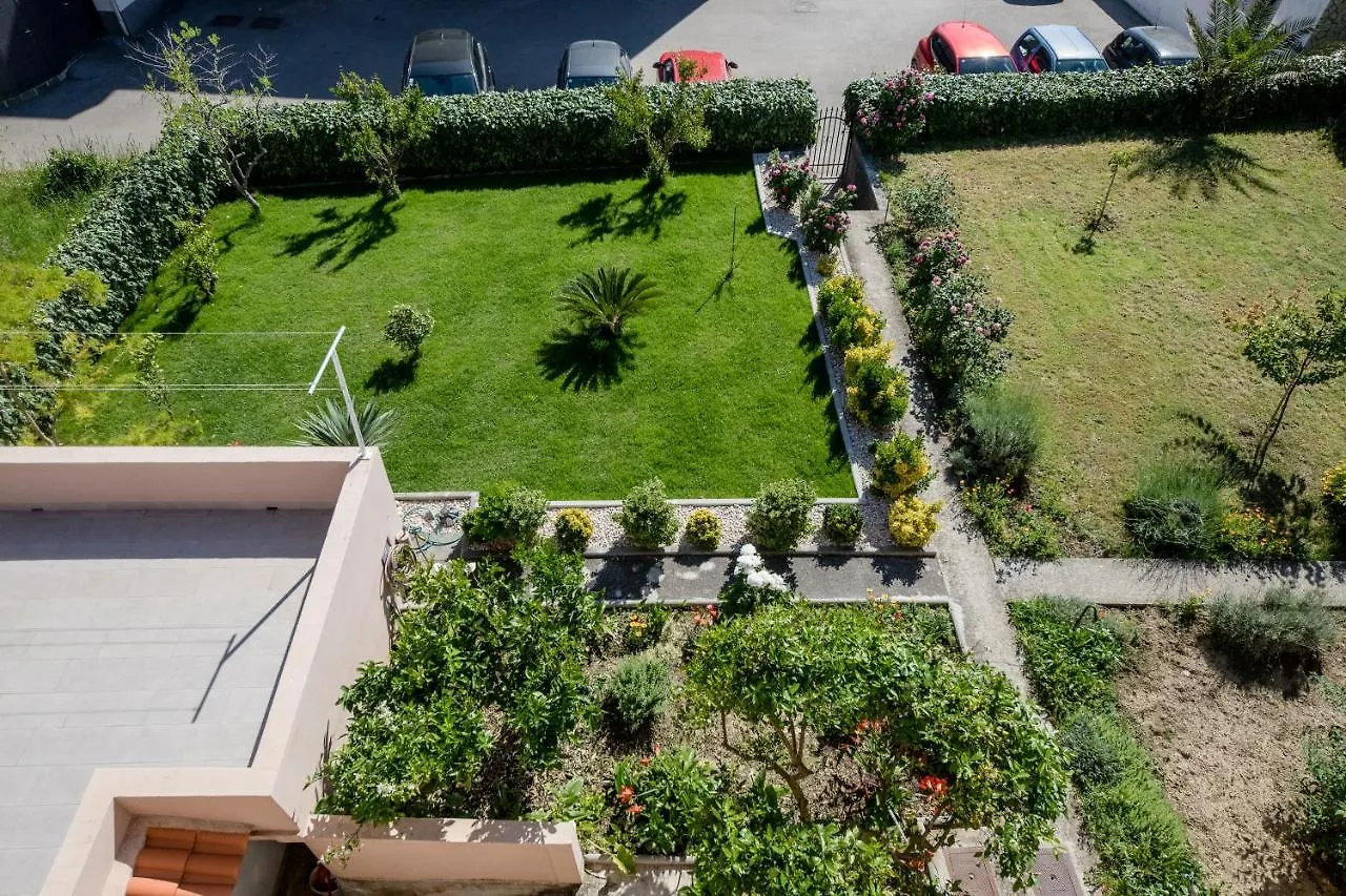Apartments Luka Rab Town